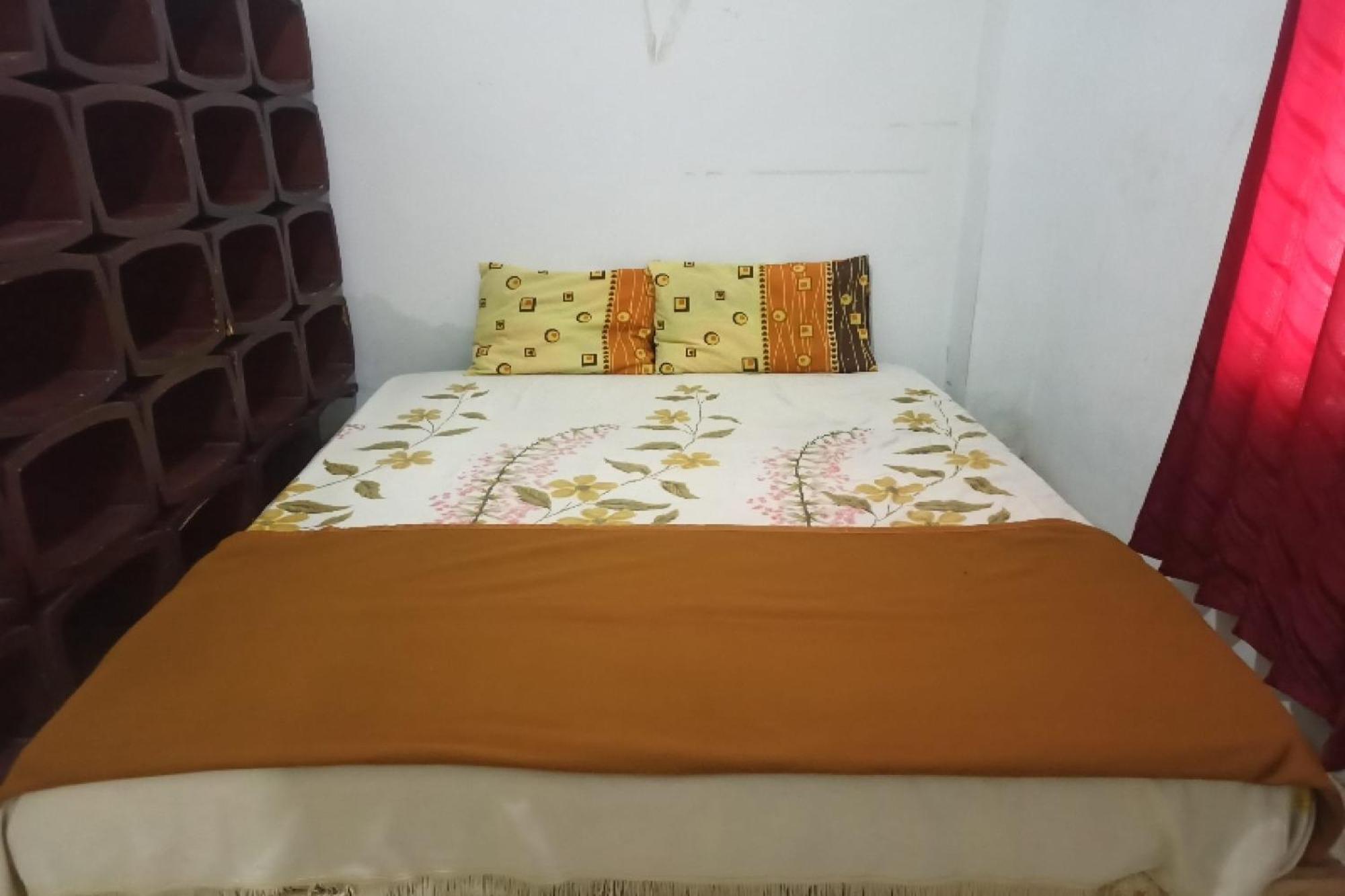 Oyo Life 91339 Pondok Kost Aulia Syariah Garut Exterior foto